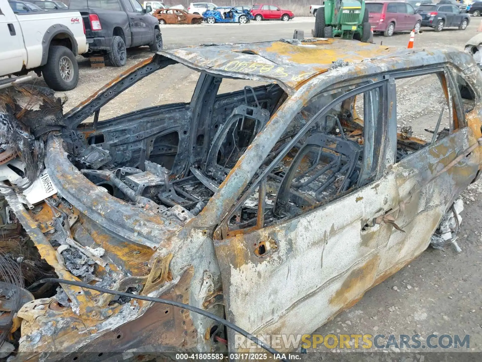 6 Photograph of a damaged car 2T3J1RFV4KW040136 TOYOTA RAV4 2019