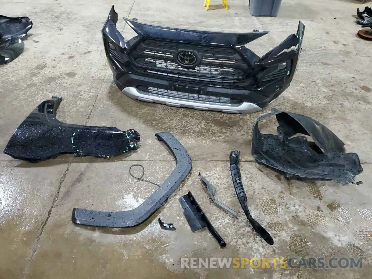 13 Photograph of a damaged car 2T3J1RFV4KW047782 TOYOTA RAV4 2019