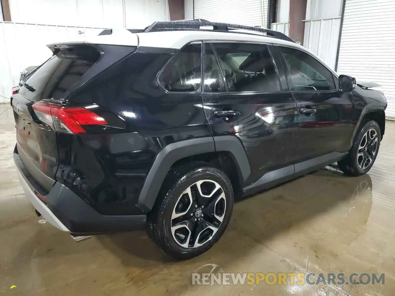 3 Photograph of a damaged car 2T3J1RFV4KW047782 TOYOTA RAV4 2019