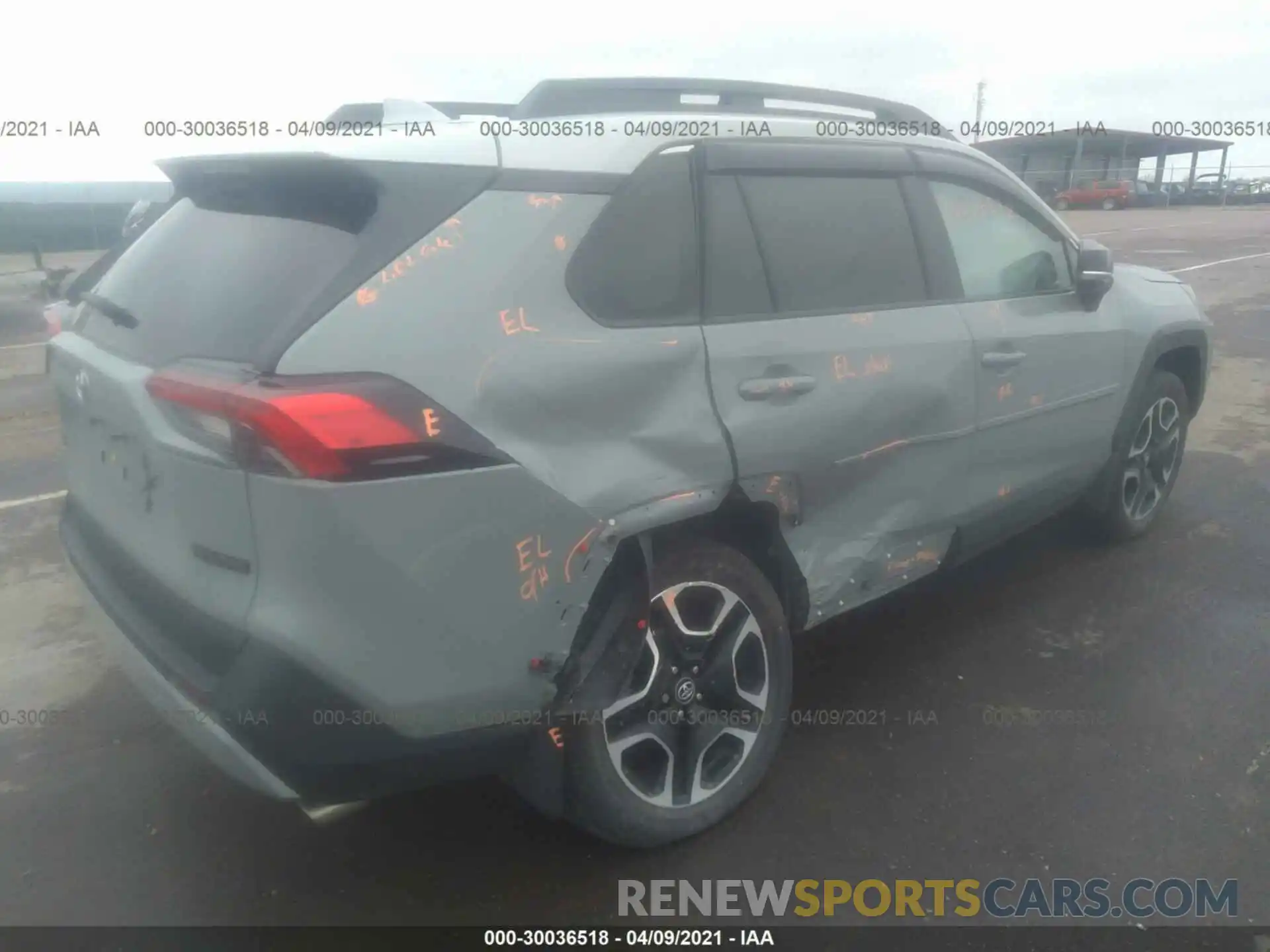 4 Photograph of a damaged car 2T3J1RFV4KW050911 TOYOTA RAV4 2019