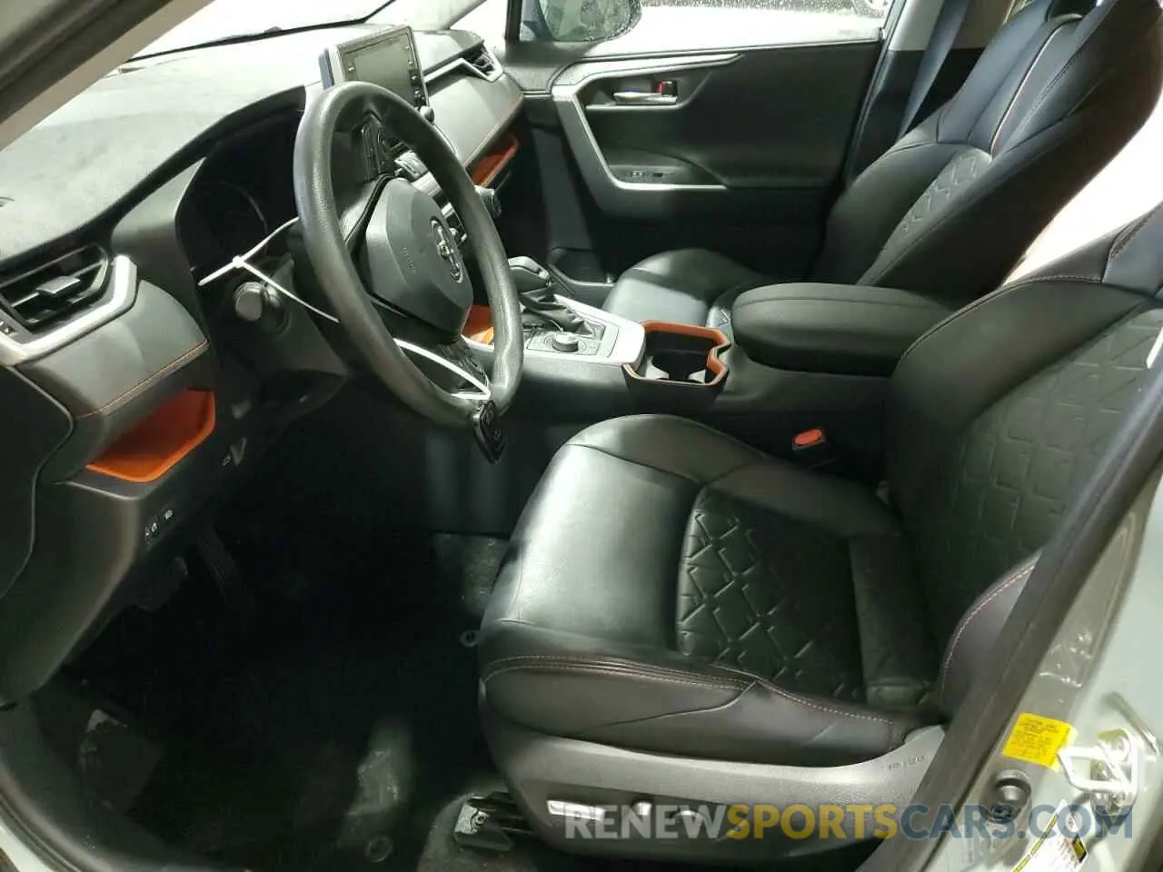 7 Photograph of a damaged car 2T3J1RFV5KC018275 TOYOTA RAV4 2019