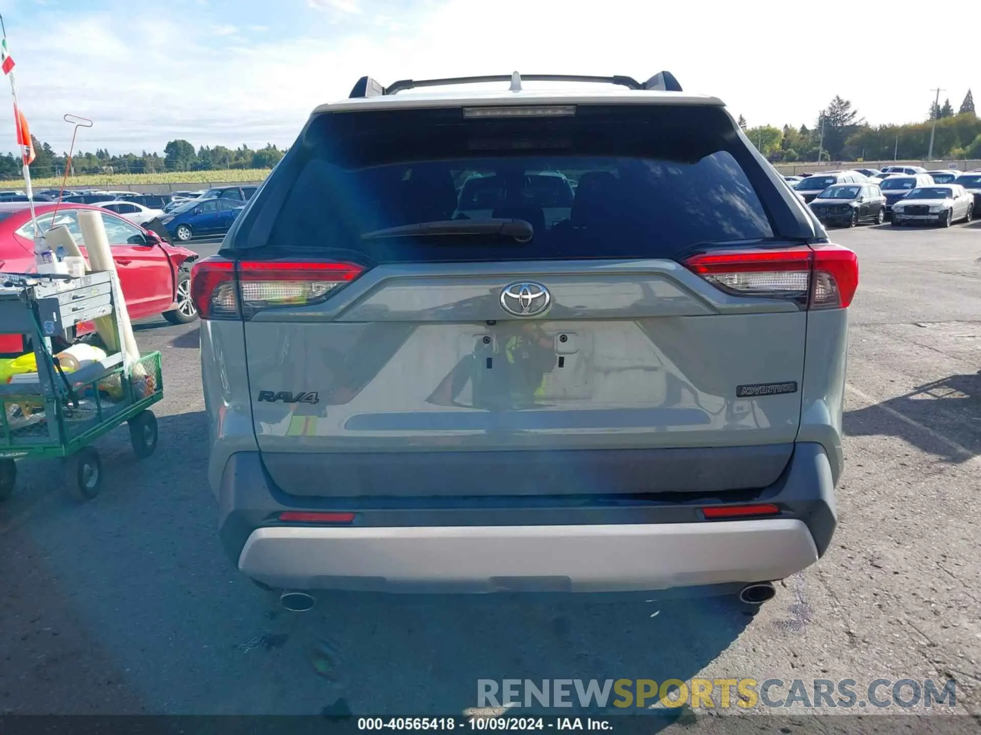 16 Photograph of a damaged car 2T3J1RFV5KC055214 TOYOTA RAV4 2019