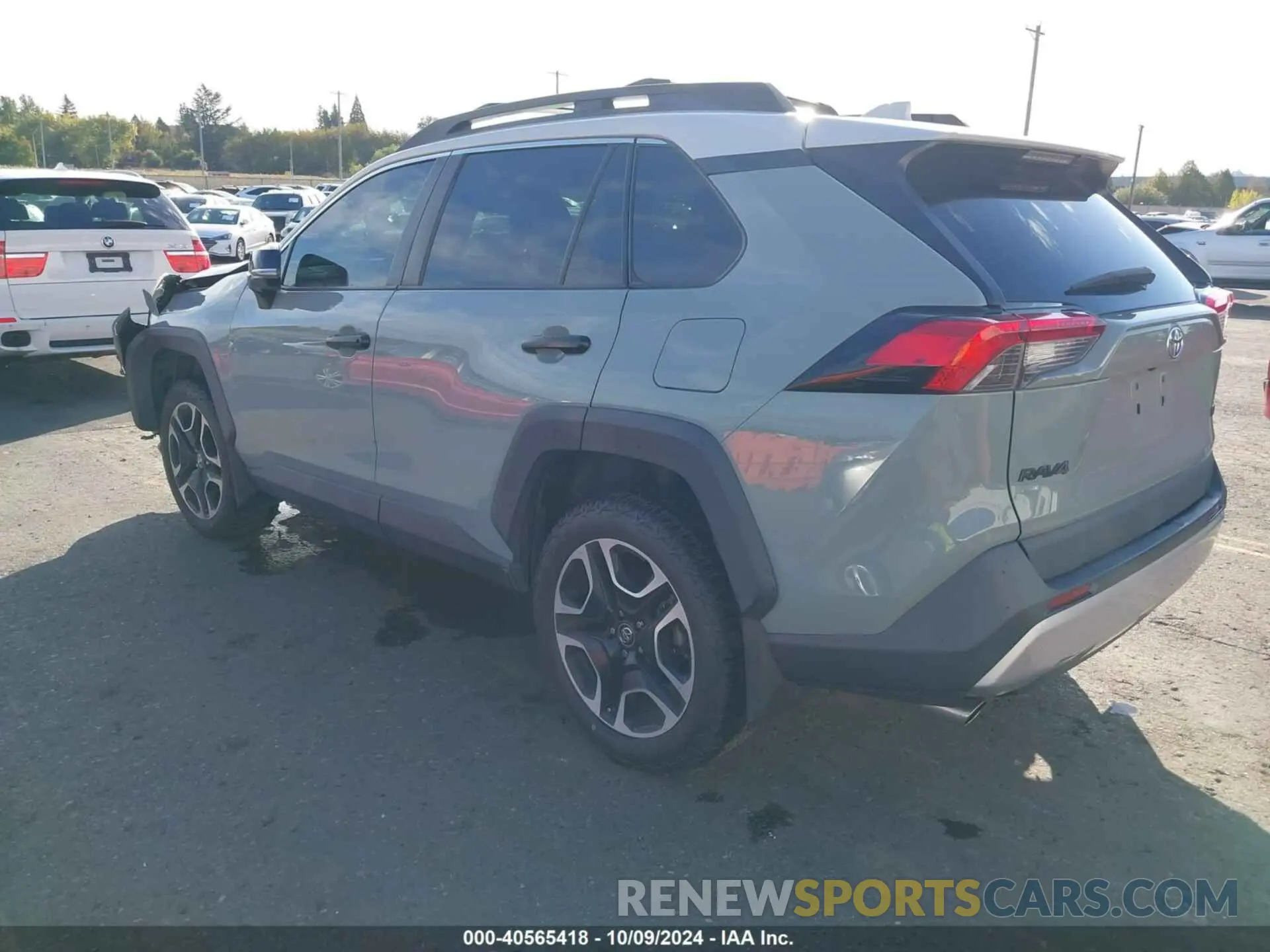 3 Photograph of a damaged car 2T3J1RFV5KC055214 TOYOTA RAV4 2019