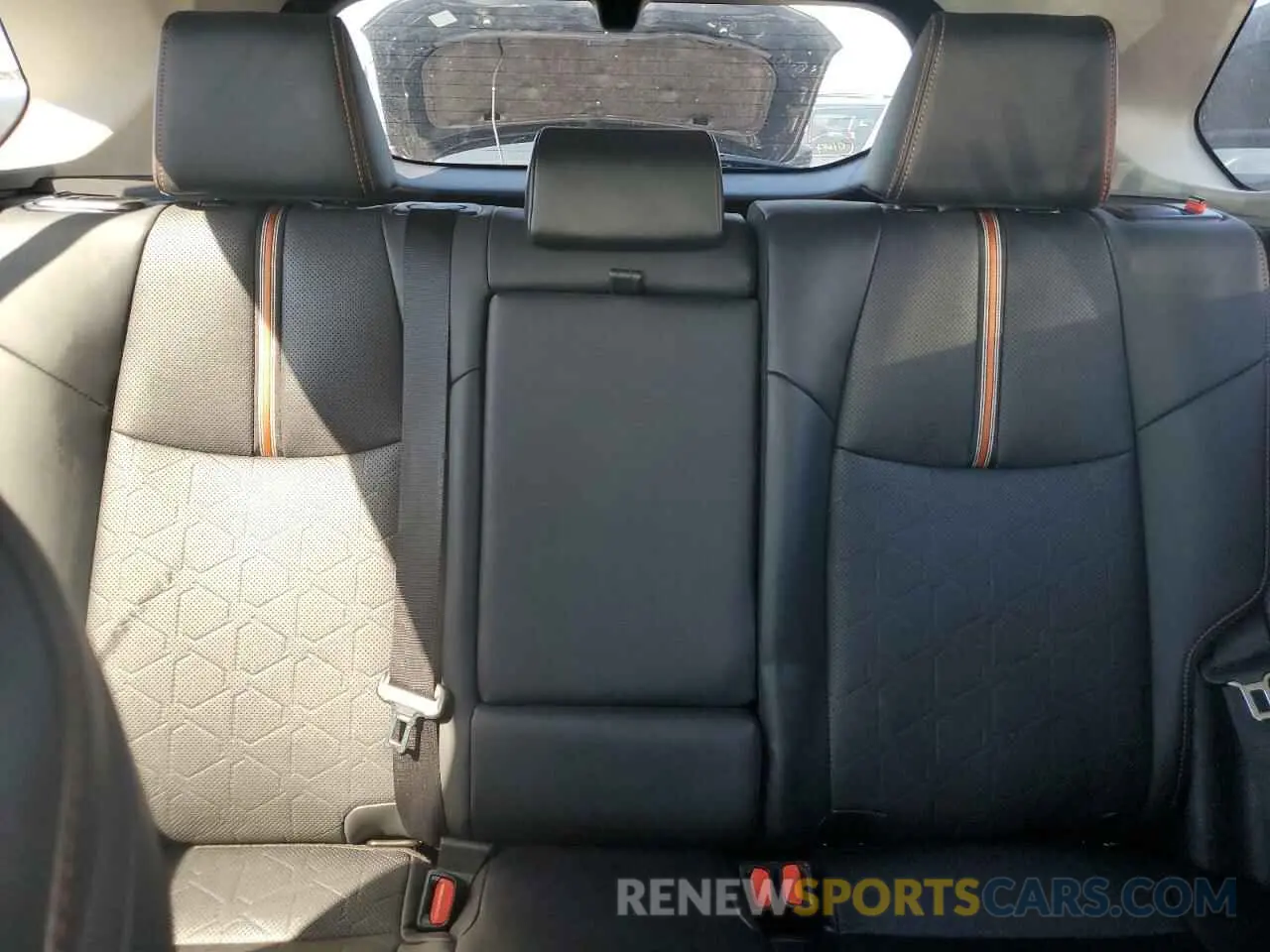 10 Photograph of a damaged car 2T3J1RFV5KW005864 TOYOTA RAV4 2019
