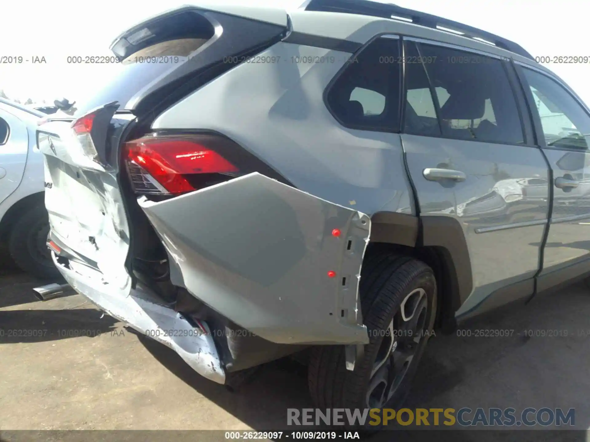 6 Photograph of a damaged car 2T3J1RFV5KW011244 TOYOTA RAV4 2019