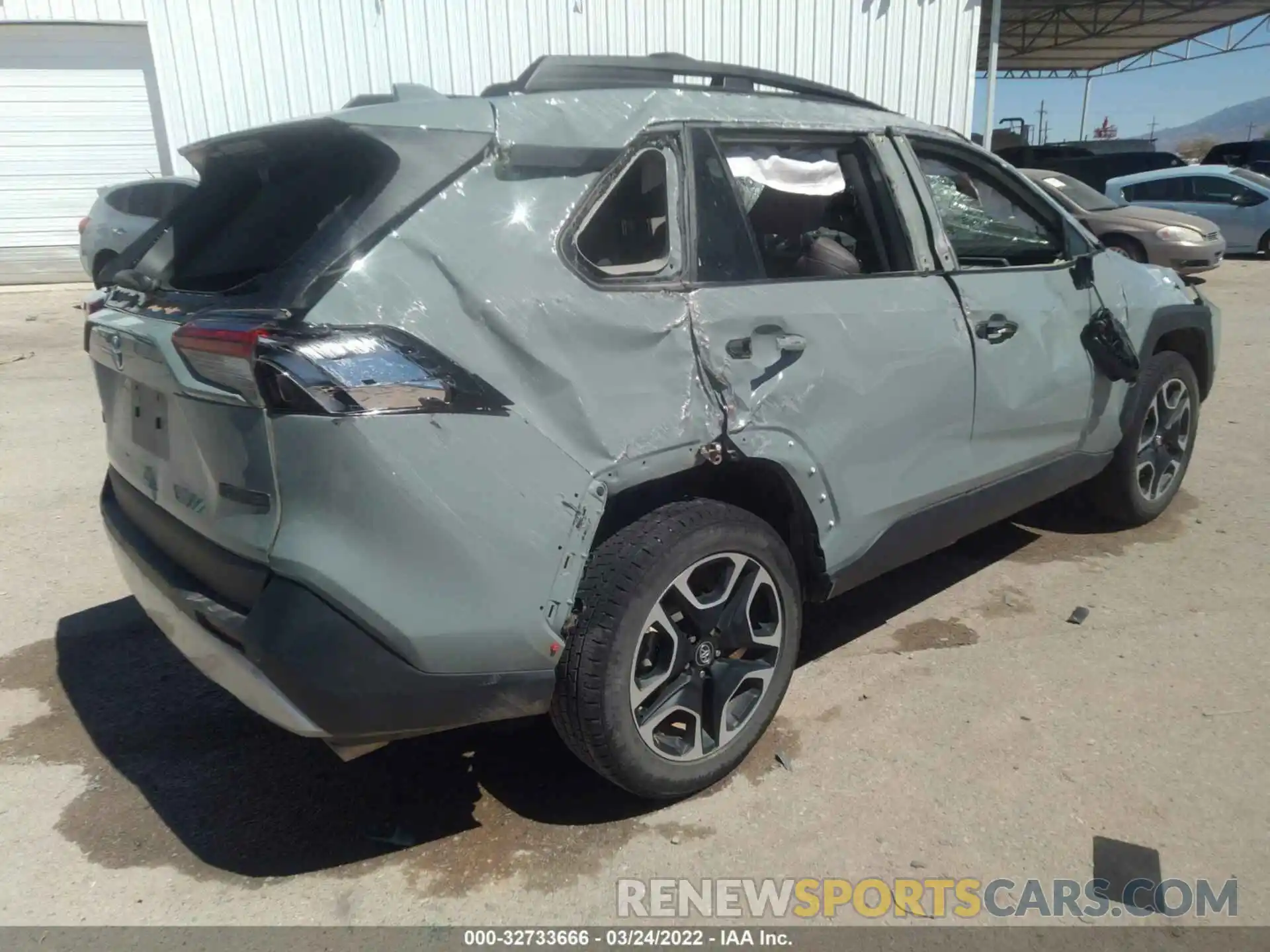 4 Photograph of a damaged car 2T3J1RFV6KC041659 TOYOTA RAV4 2019