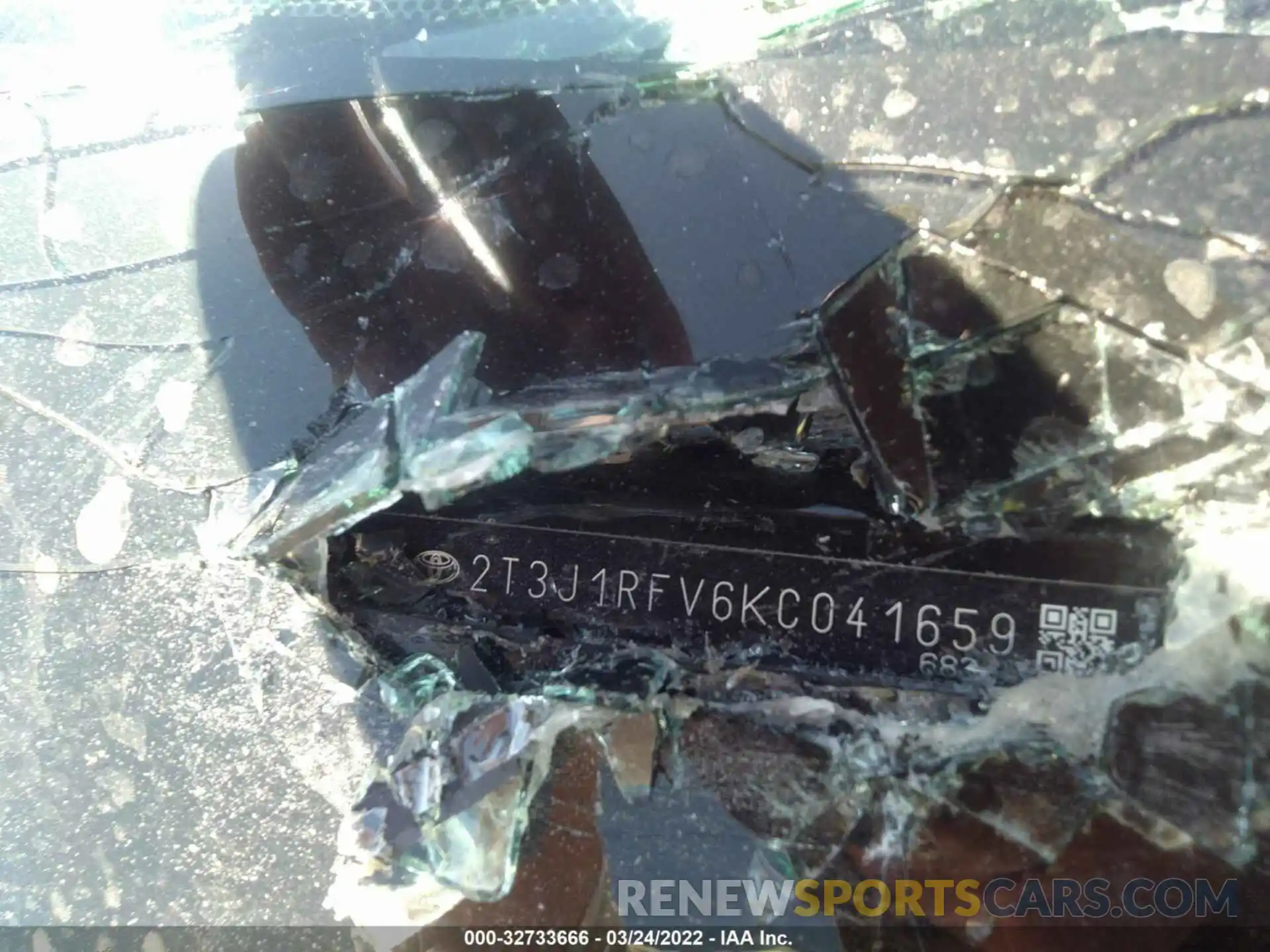 9 Photograph of a damaged car 2T3J1RFV6KC041659 TOYOTA RAV4 2019