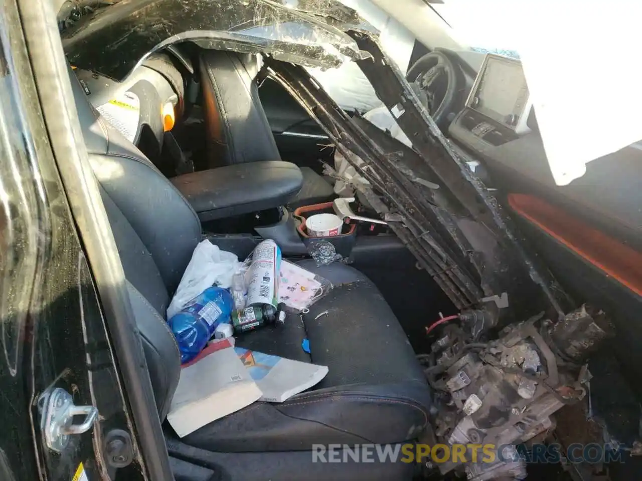 5 Photograph of a damaged car 2T3J1RFV6KW001256 TOYOTA RAV4 2019