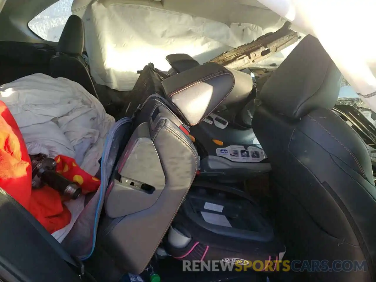 6 Photograph of a damaged car 2T3J1RFV6KW001256 TOYOTA RAV4 2019