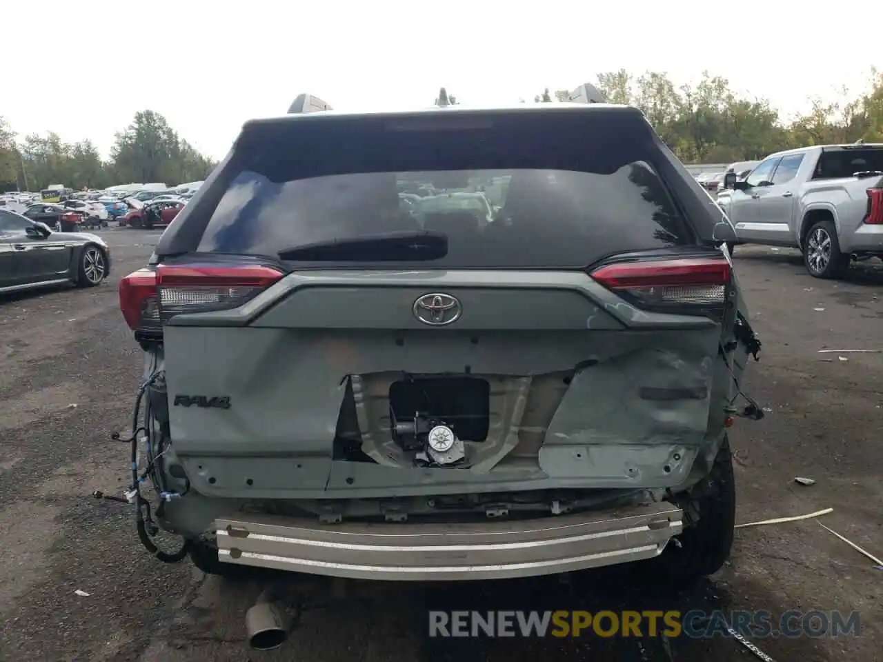 6 Photograph of a damaged car 2T3J1RFV6KW002603 TOYOTA RAV4 2019