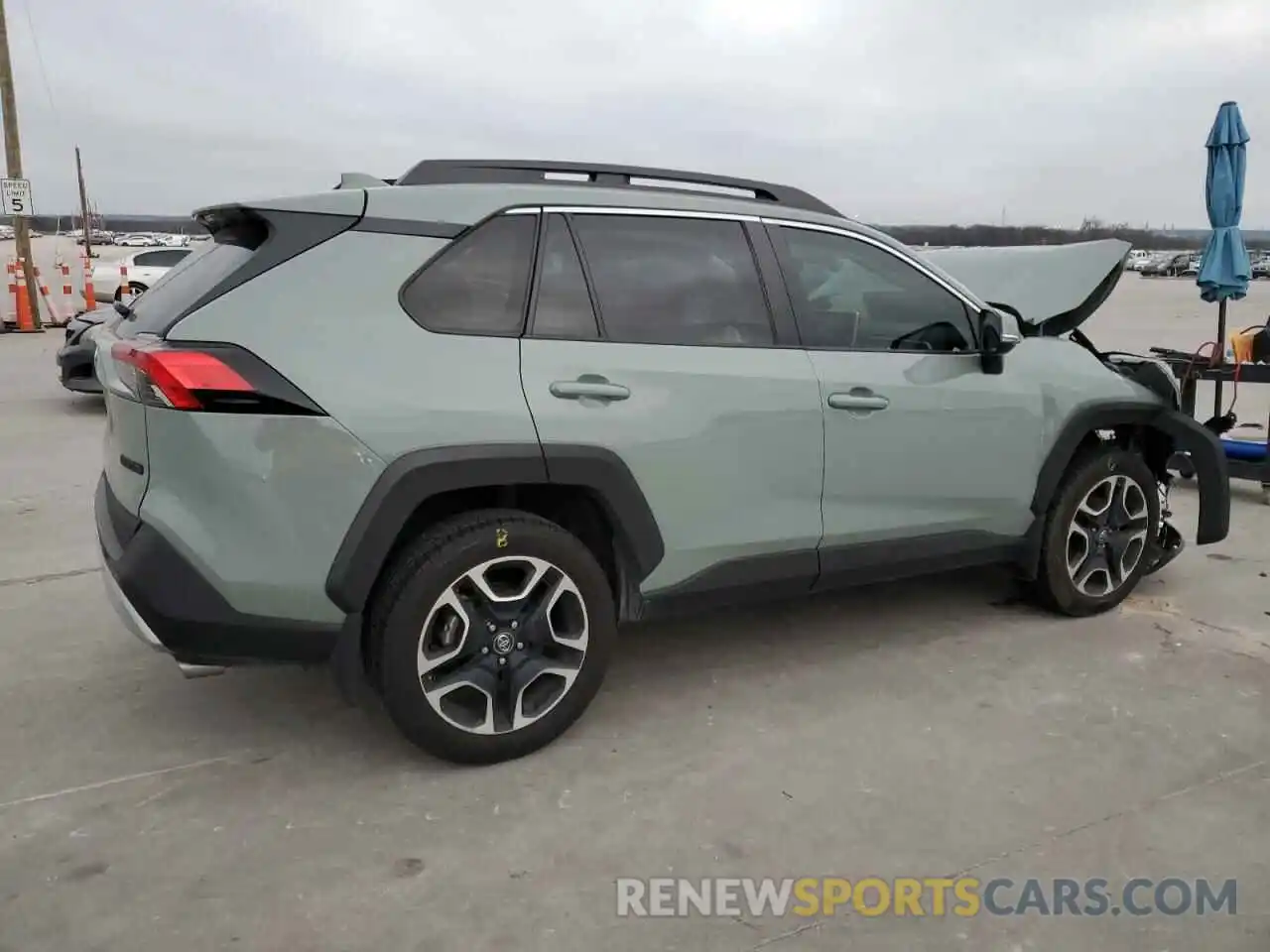 3 Photograph of a damaged car 2T3J1RFV6KW006537 TOYOTA RAV4 2019