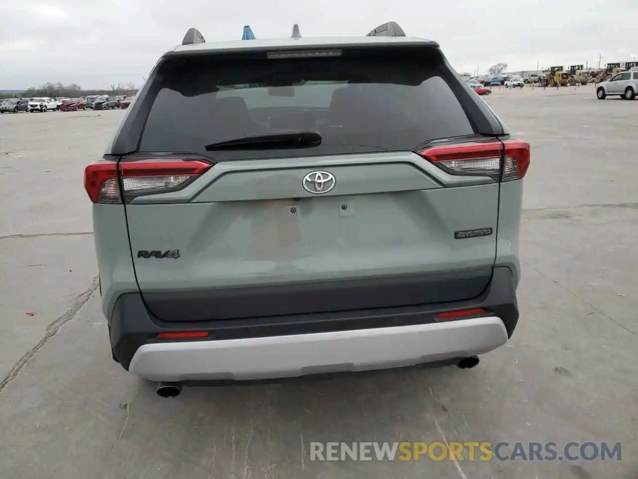 6 Photograph of a damaged car 2T3J1RFV6KW006537 TOYOTA RAV4 2019