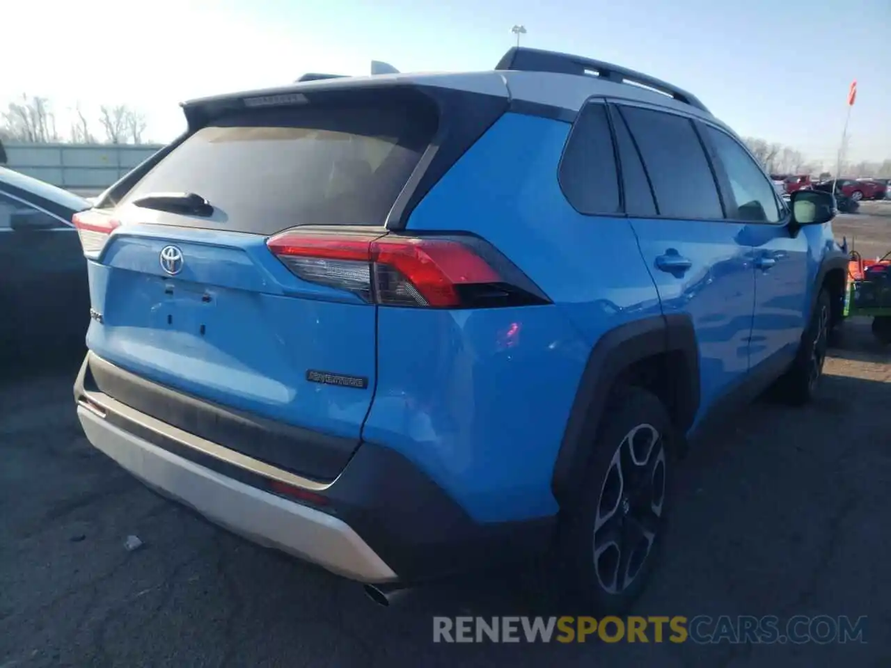 4 Photograph of a damaged car 2T3J1RFV6KW044608 TOYOTA RAV4 2019