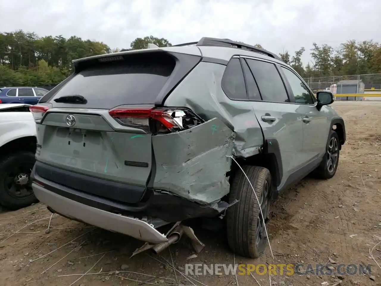 4 Photograph of a damaged car 2T3J1RFV7KC005981 TOYOTA RAV4 2019