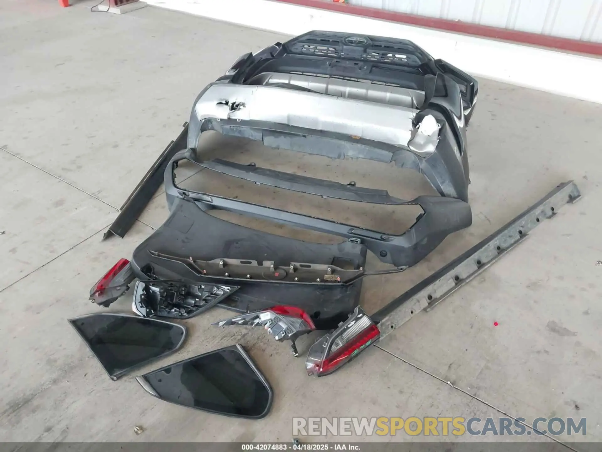 12 Photograph of a damaged car 2T3J1RFV7KC019914 TOYOTA RAV4 2019