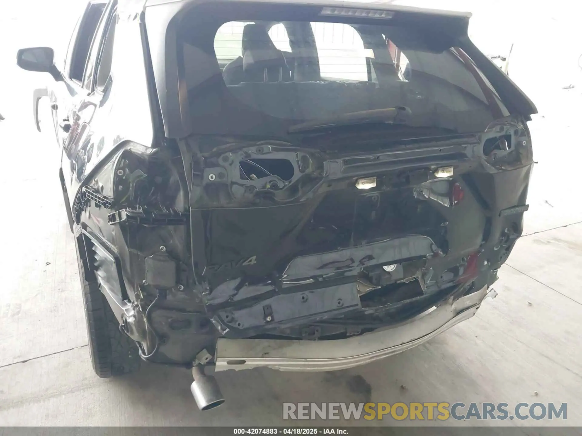 6 Photograph of a damaged car 2T3J1RFV7KC019914 TOYOTA RAV4 2019