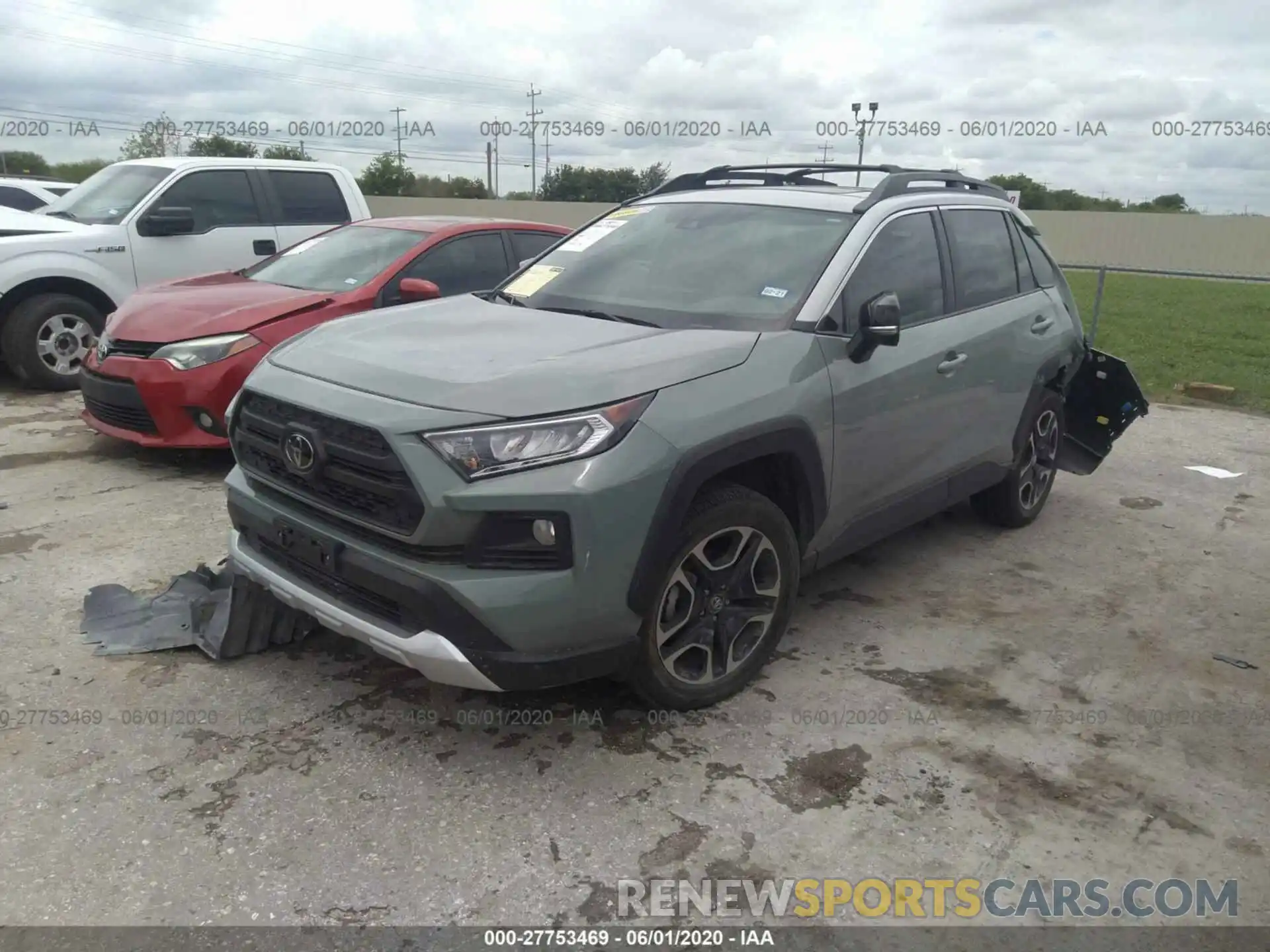 2 Photograph of a damaged car 2T3J1RFV7KW008765 TOYOTA RAV4 2019