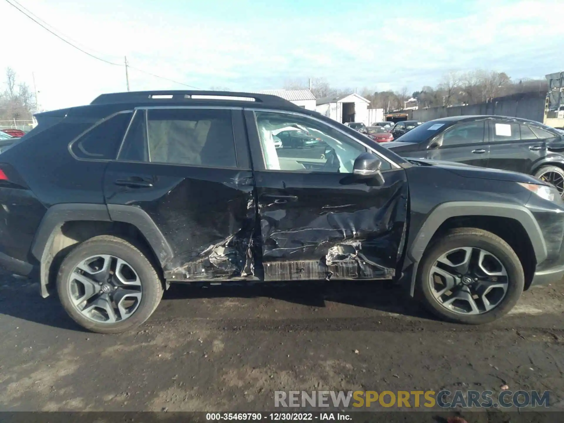 6 Photograph of a damaged car 2T3J1RFV7KW012265 TOYOTA RAV4 2019