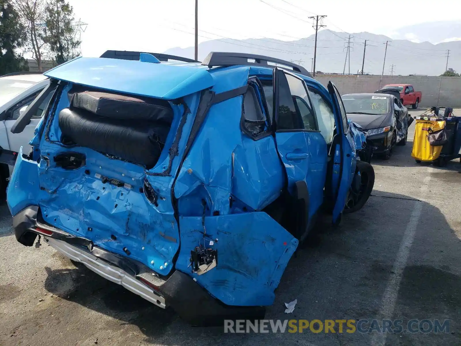 4 Photograph of a damaged car 2T3J1RFV7KW020737 TOYOTA RAV4 2019