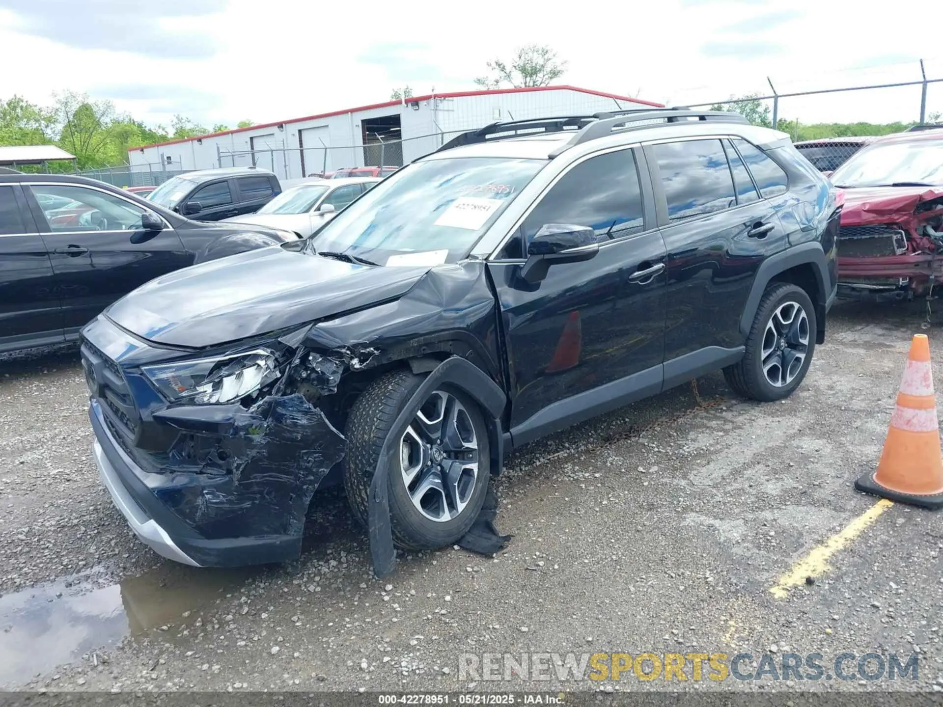 2 Photograph of a damaged car 2T3J1RFV7KW024352 TOYOTA RAV4 2019