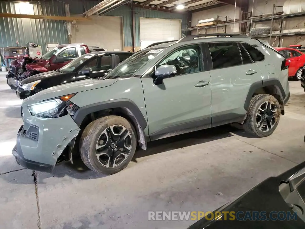 1 Photograph of a damaged car 2T3J1RFV7KW028143 TOYOTA RAV4 2019