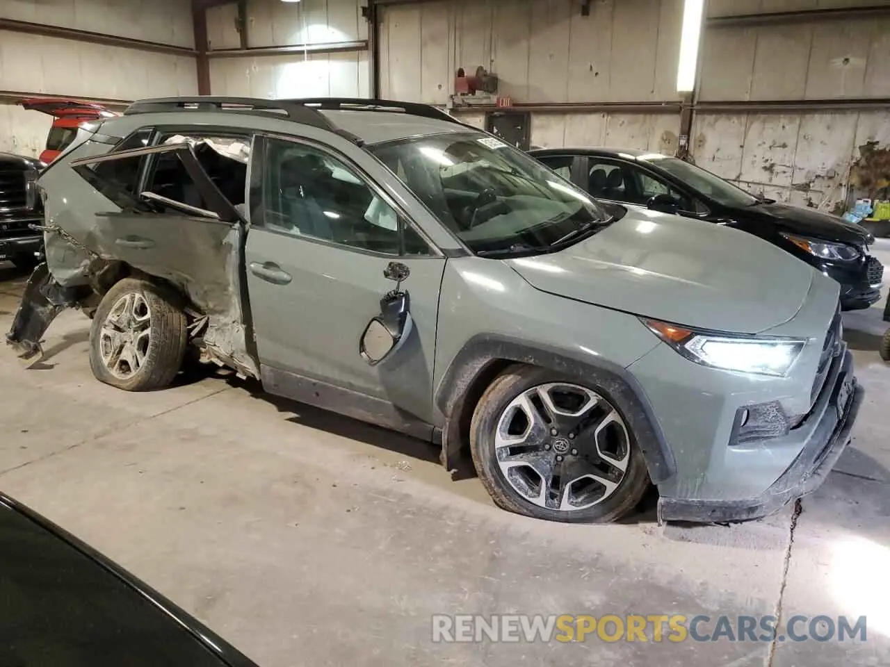4 Photograph of a damaged car 2T3J1RFV7KW028143 TOYOTA RAV4 2019