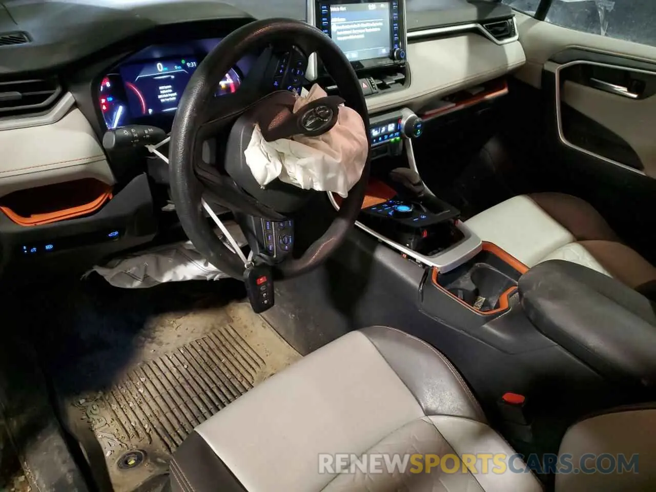 8 Photograph of a damaged car 2T3J1RFV7KW028143 TOYOTA RAV4 2019