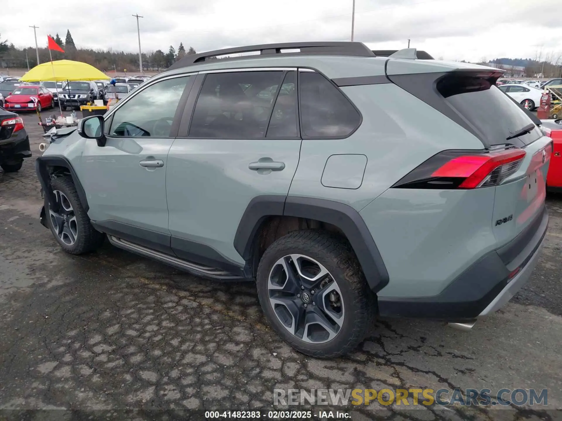 3 Photograph of a damaged car 2T3J1RFV8KC002037 TOYOTA RAV4 2019