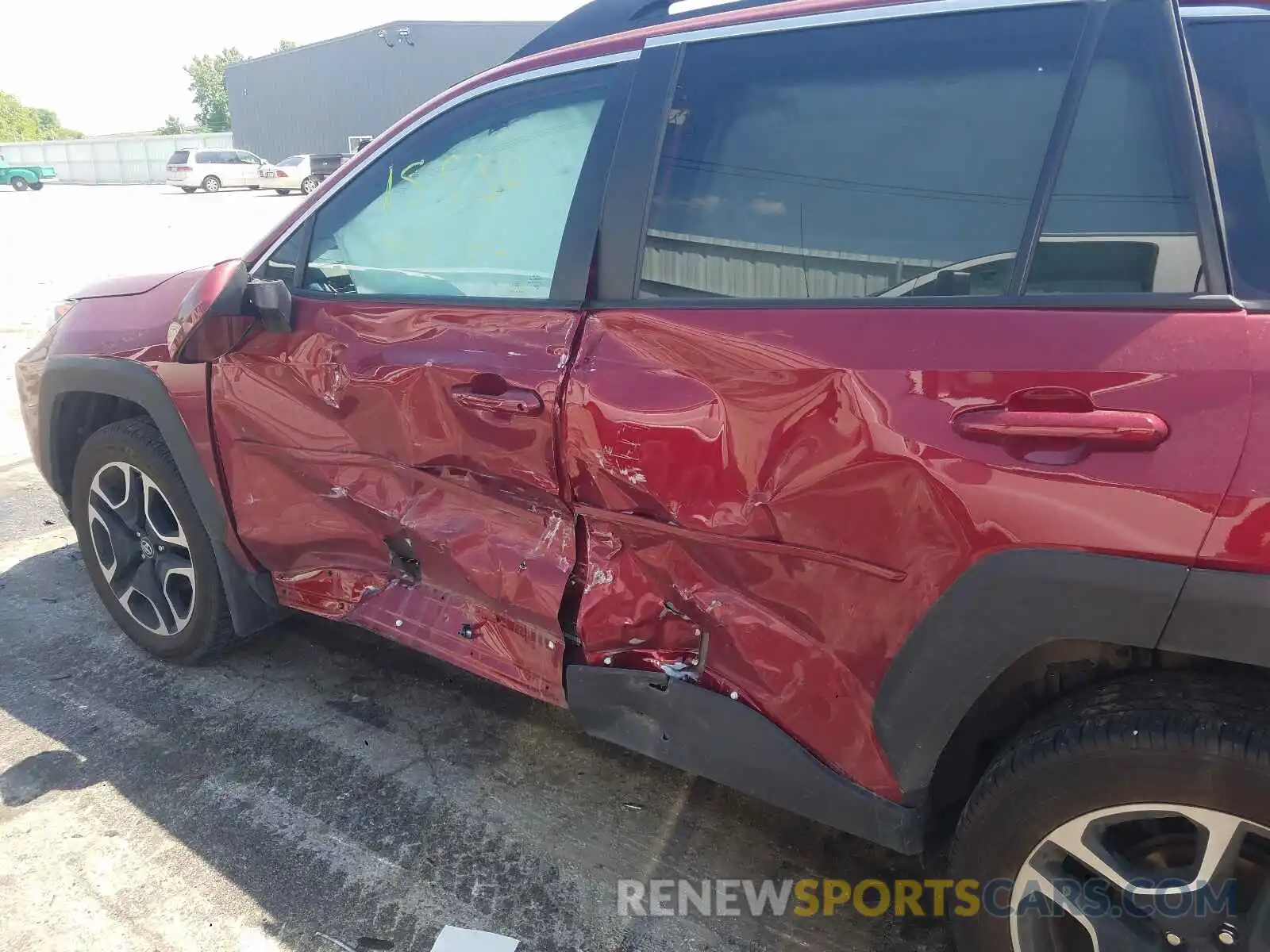 9 Photograph of a damaged car 2T3J1RFV8KC011854 TOYOTA RAV4 2019