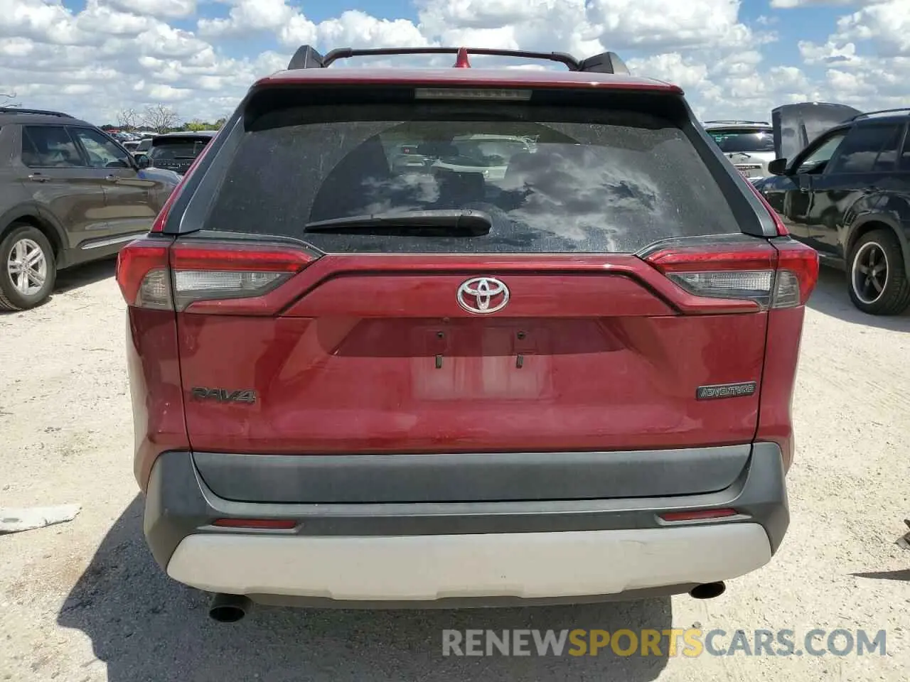 6 Photograph of a damaged car 2T3J1RFV8KC012552 TOYOTA RAV4 2019