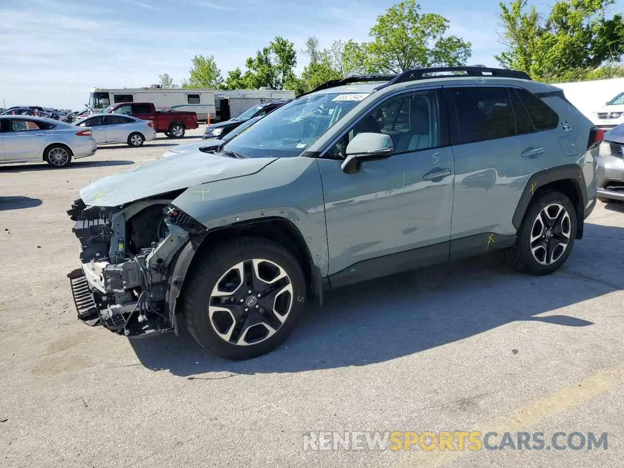 1 Photograph of a damaged car 2T3J1RFV8KW003929 TOYOTA RAV4 2019