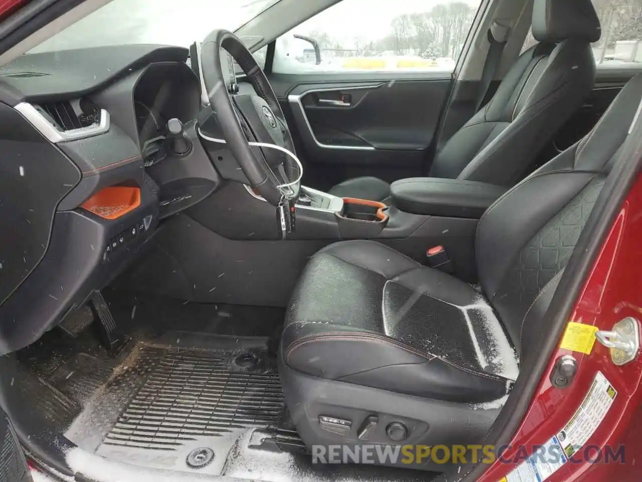 7 Photograph of a damaged car 2T3J1RFV8KW005731 TOYOTA RAV4 2019