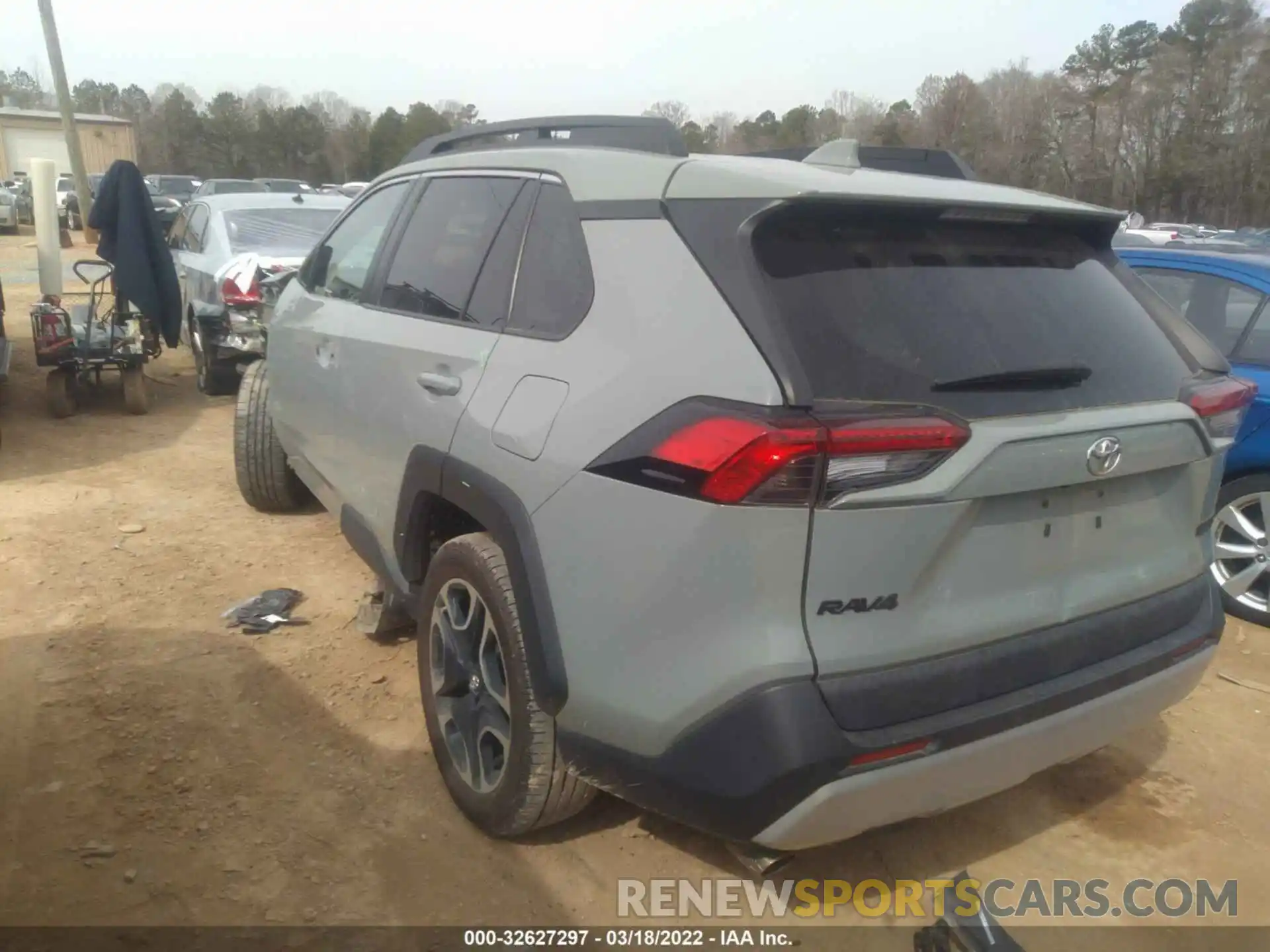 3 Photograph of a damaged car 2T3J1RFV8KW013831 TOYOTA RAV4 2019