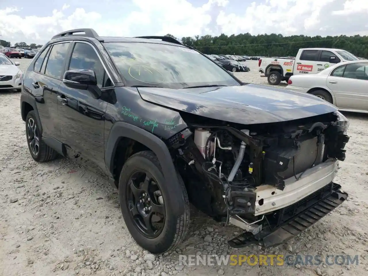 1 Photograph of a damaged car 2T3J1RFV8KW014722 TOYOTA RAV4 2019