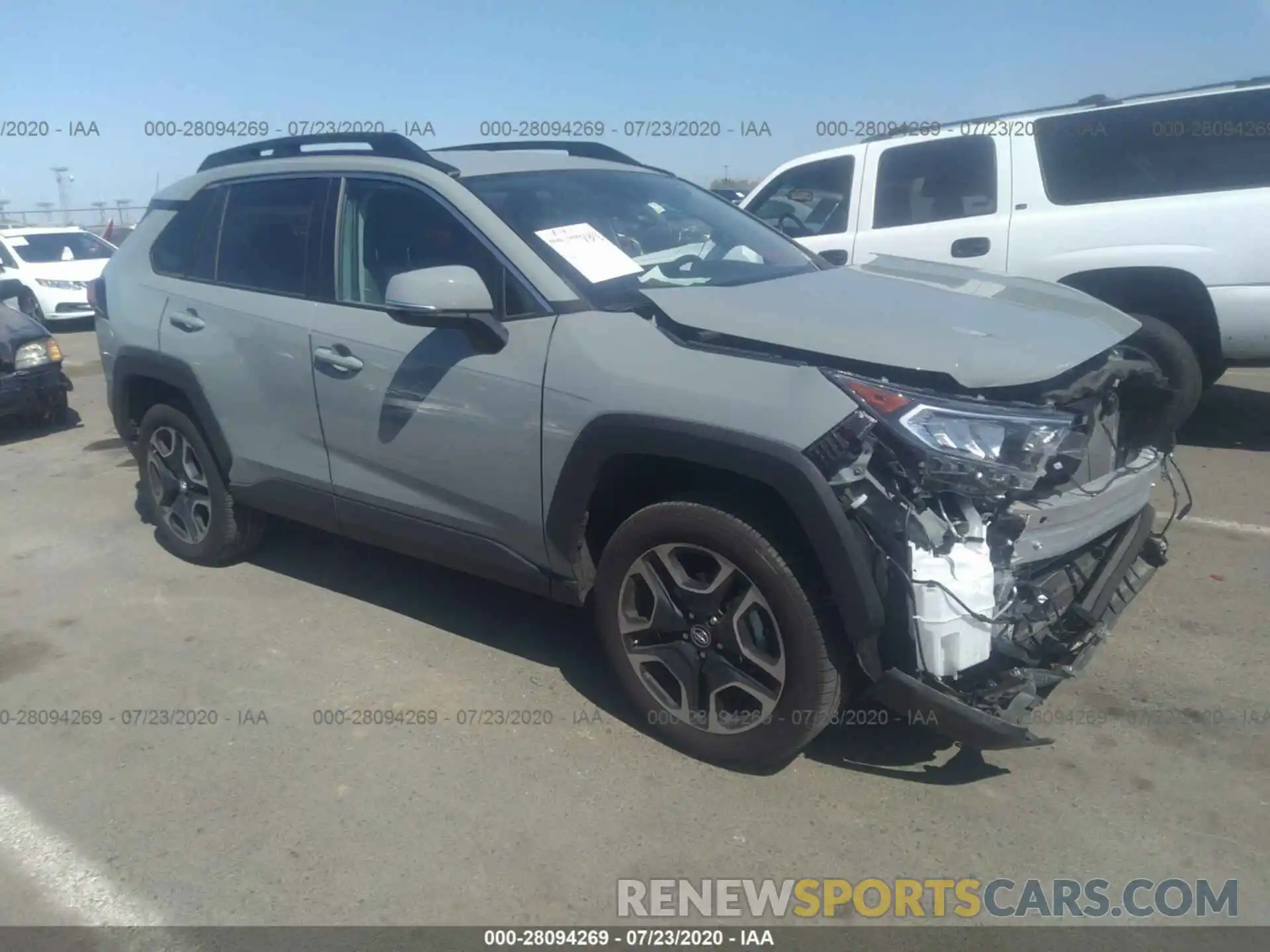 1 Photograph of a damaged car 2T3J1RFV8KW030063 TOYOTA RAV4 2019