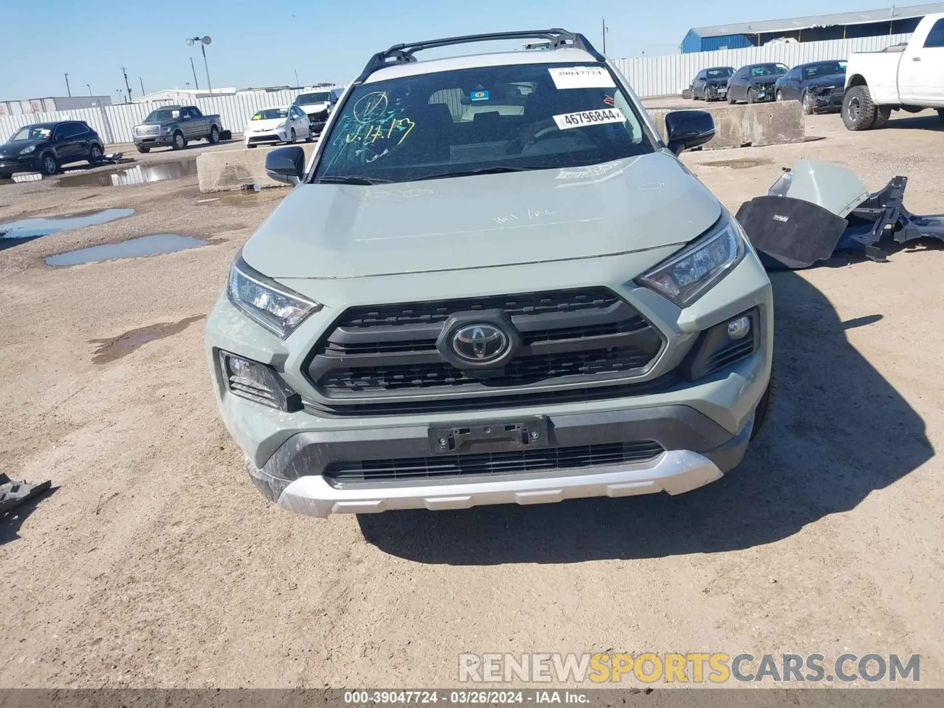 12 Photograph of a damaged car 2T3J1RFV8KW041337 TOYOTA RAV4 2019