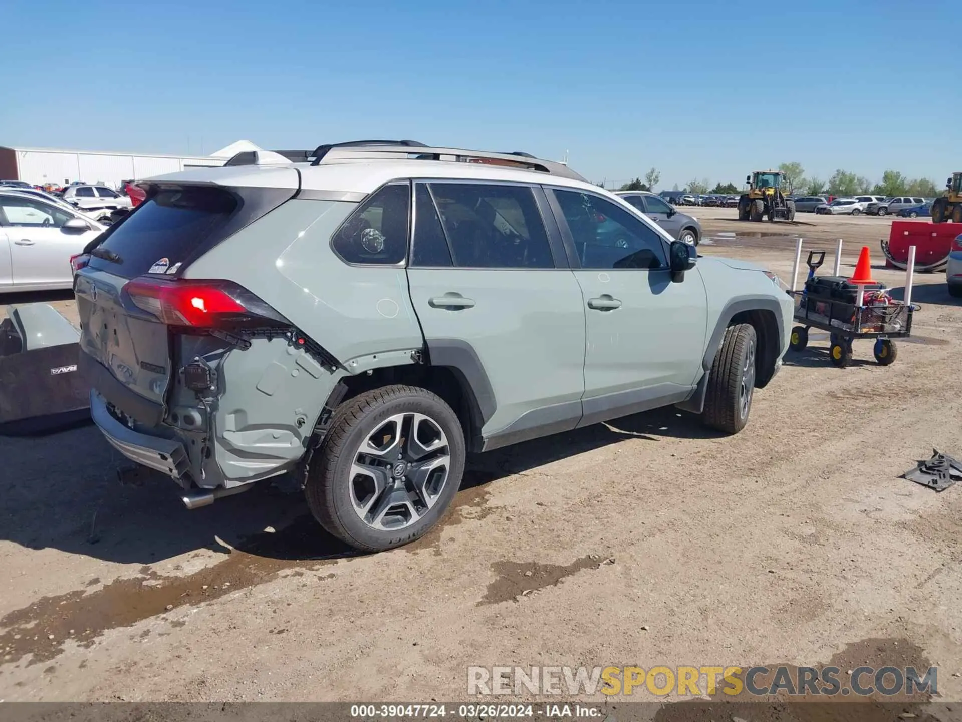 4 Photograph of a damaged car 2T3J1RFV8KW041337 TOYOTA RAV4 2019