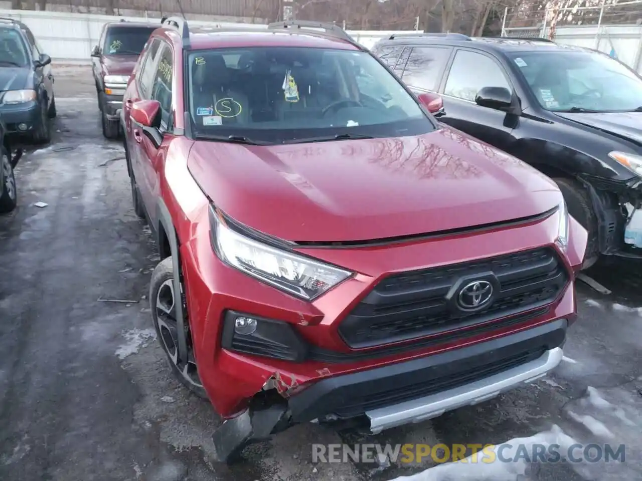 1 Photograph of a damaged car 2T3J1RFV9KW006824 TOYOTA RAV4 2019