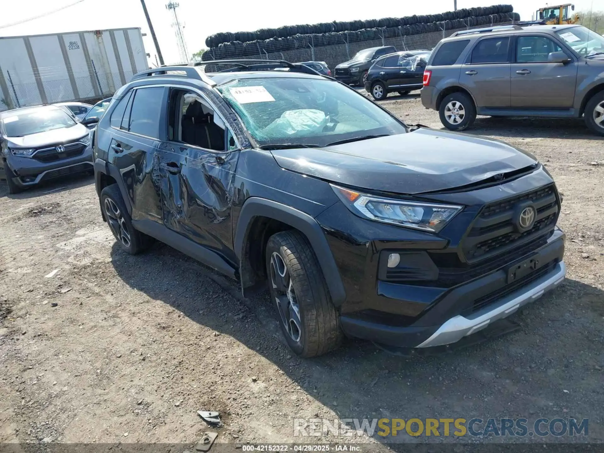 1 Photograph of a damaged car 2T3J1RFV9KW011831 TOYOTA RAV4 2019