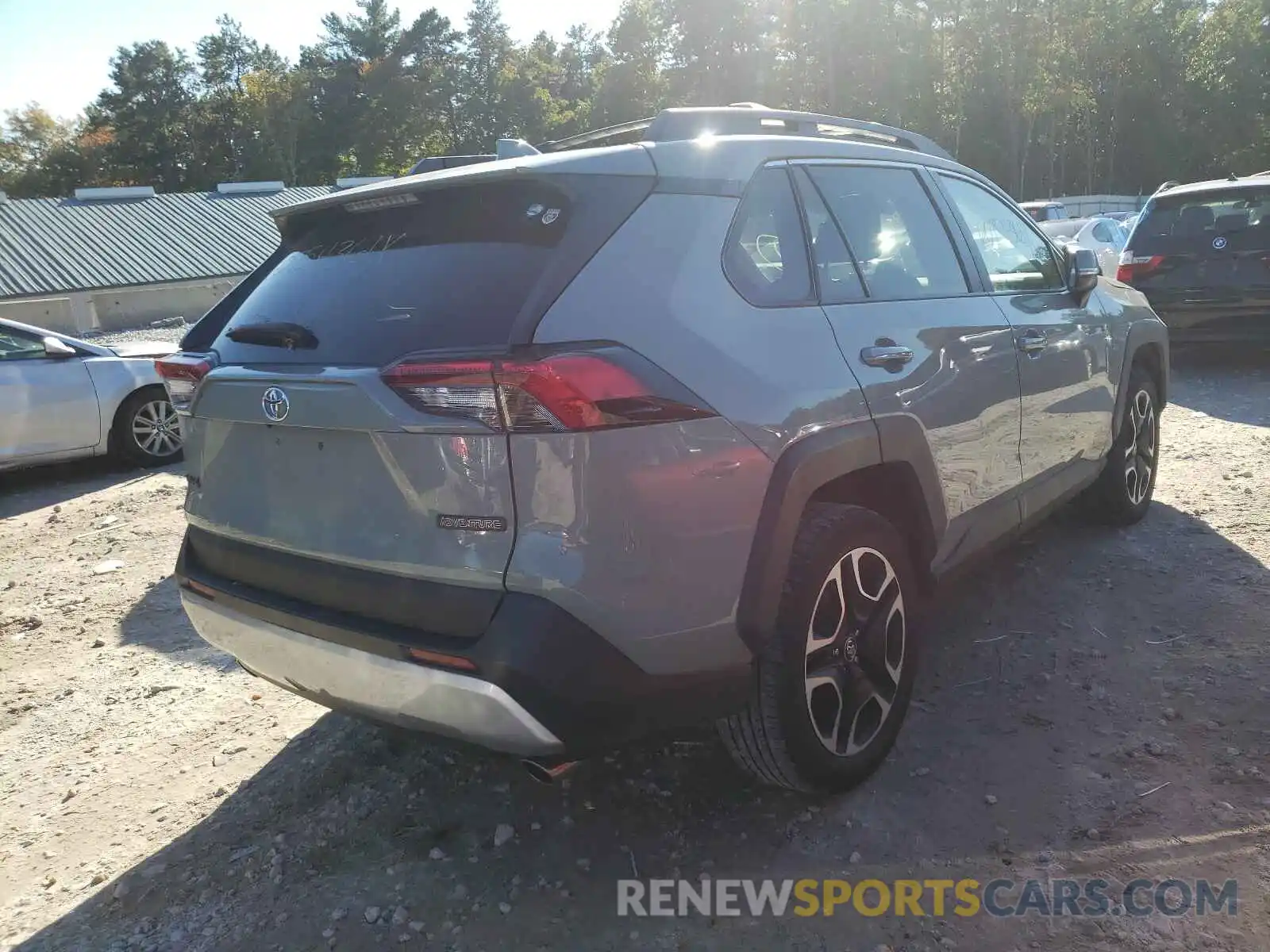 4 Photograph of a damaged car 2T3J1RFV9KW013076 TOYOTA RAV4 2019