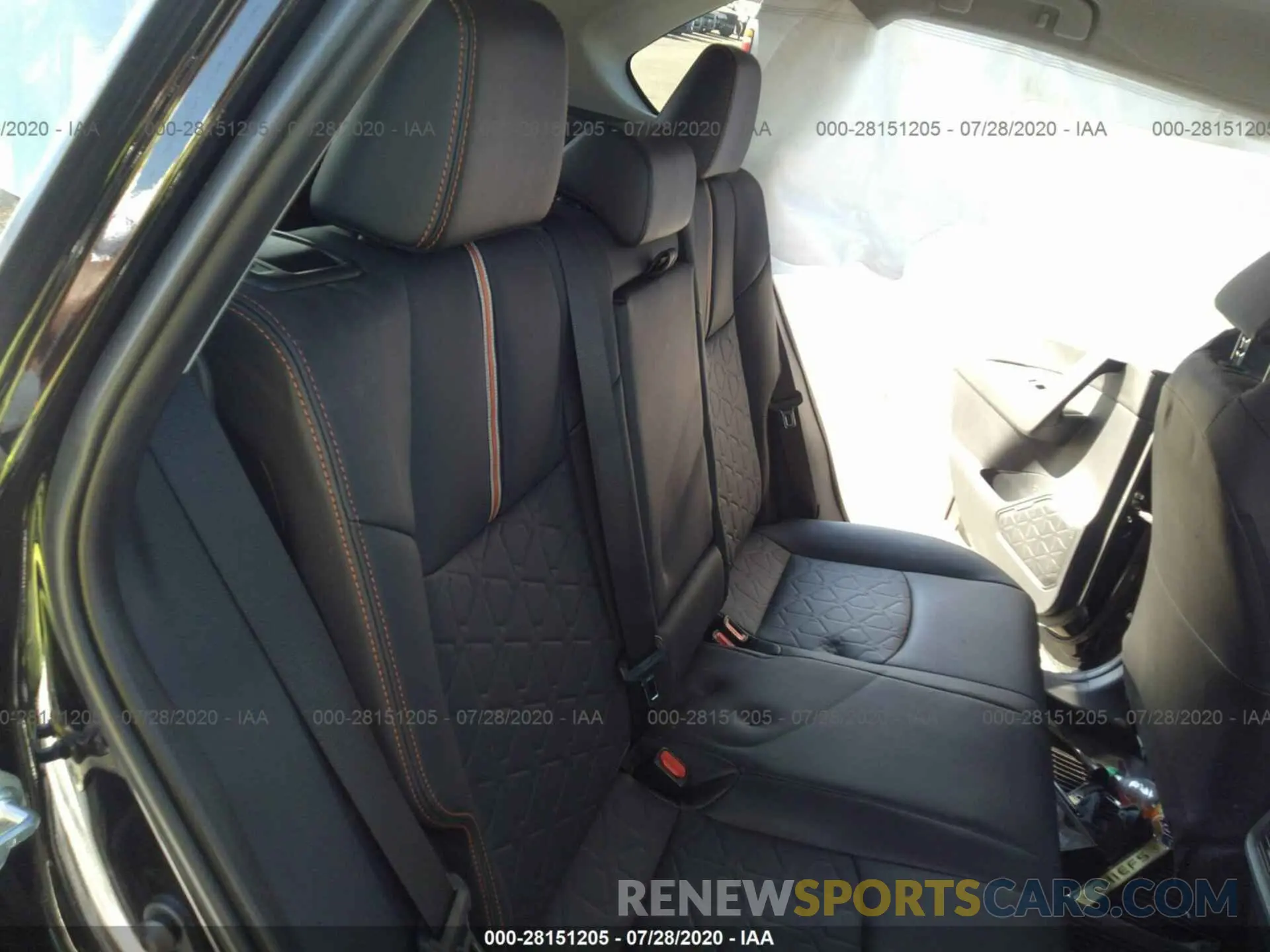 8 Photograph of a damaged car 2T3J1RFV9KW017130 TOYOTA RAV4 2019