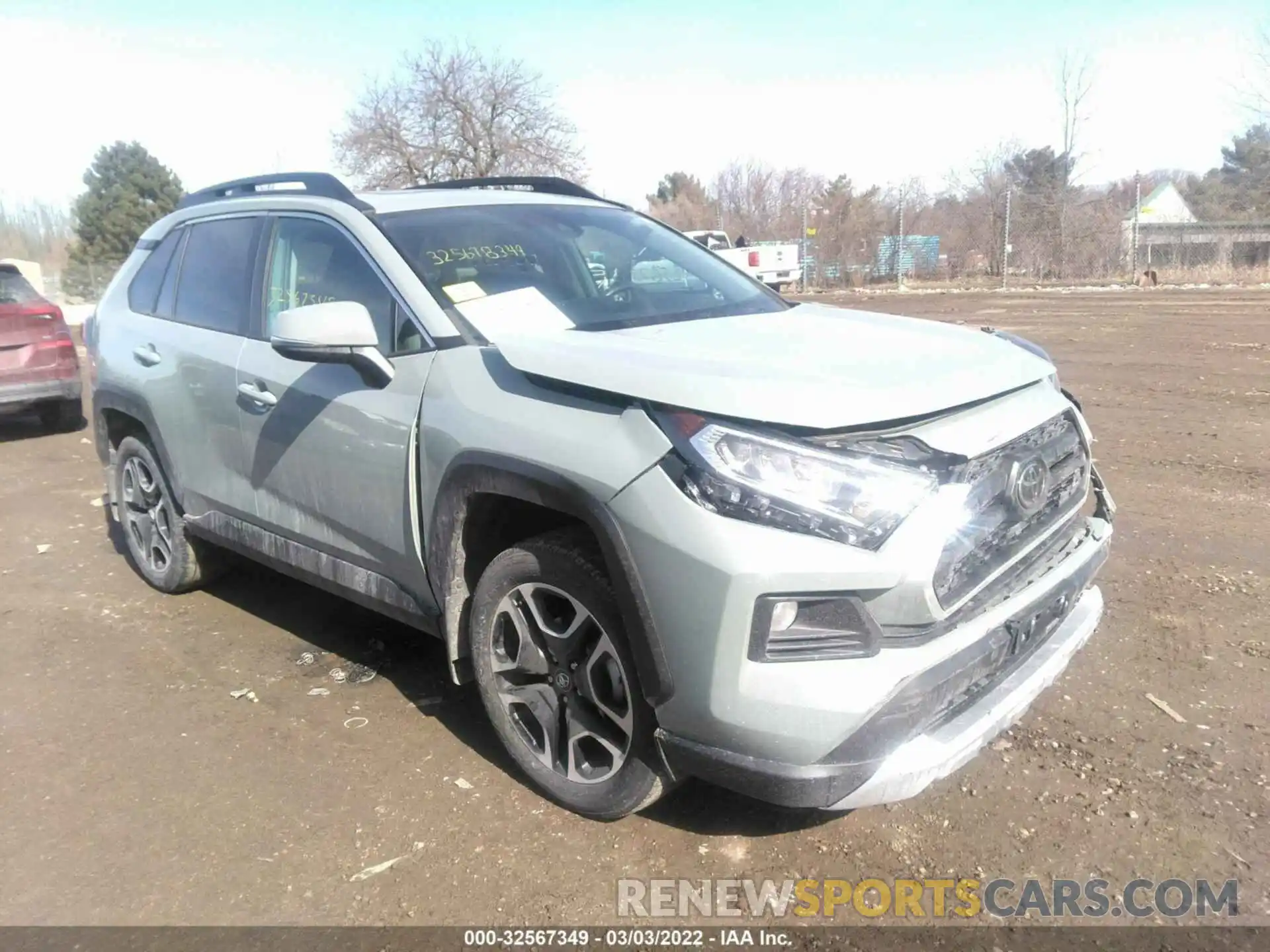 1 Photograph of a damaged car 2T3J1RFV9KW042481 TOYOTA RAV4 2019