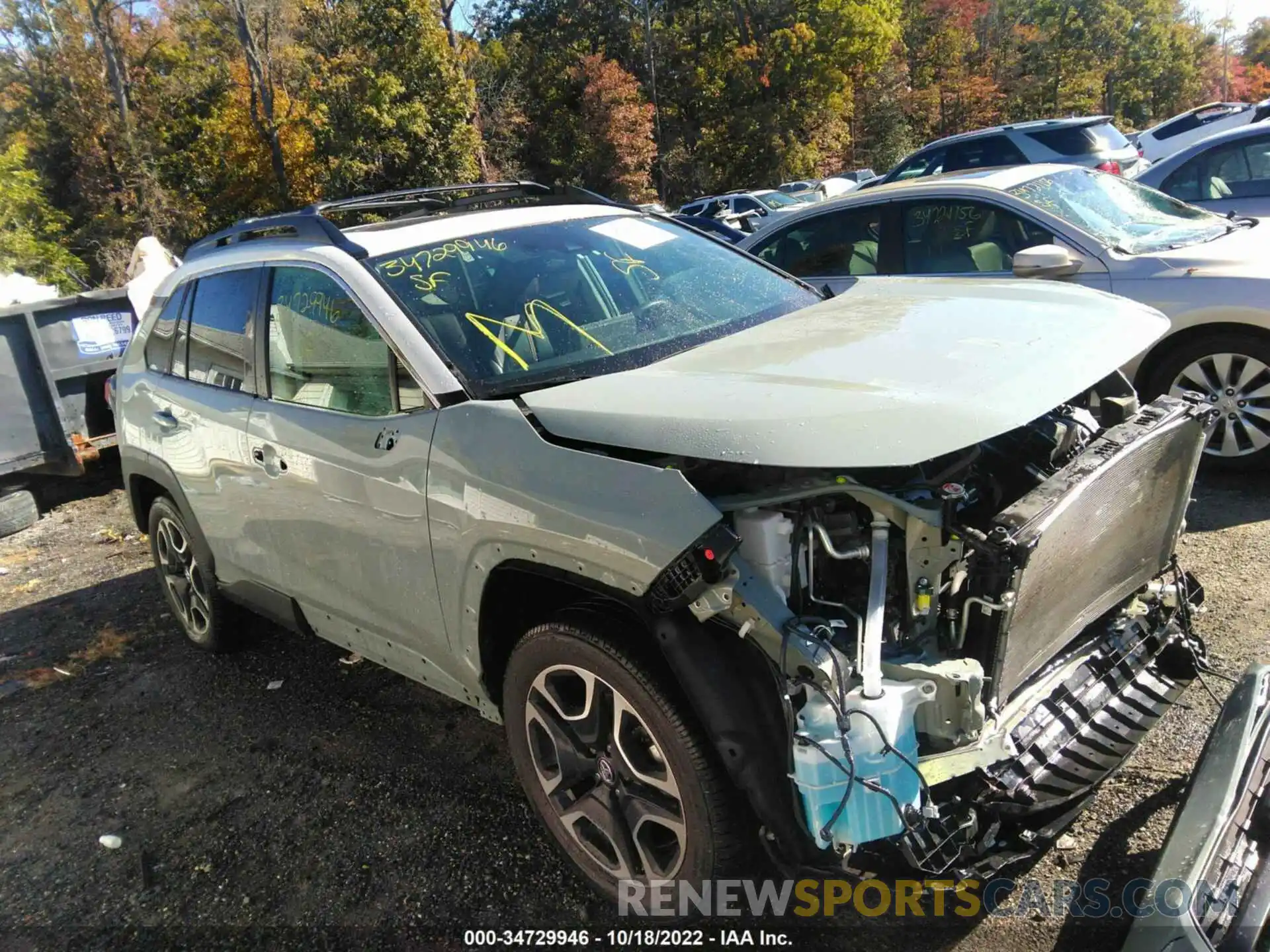 1 Photograph of a damaged car 2T3J1RFV9KW051763 TOYOTA RAV4 2019