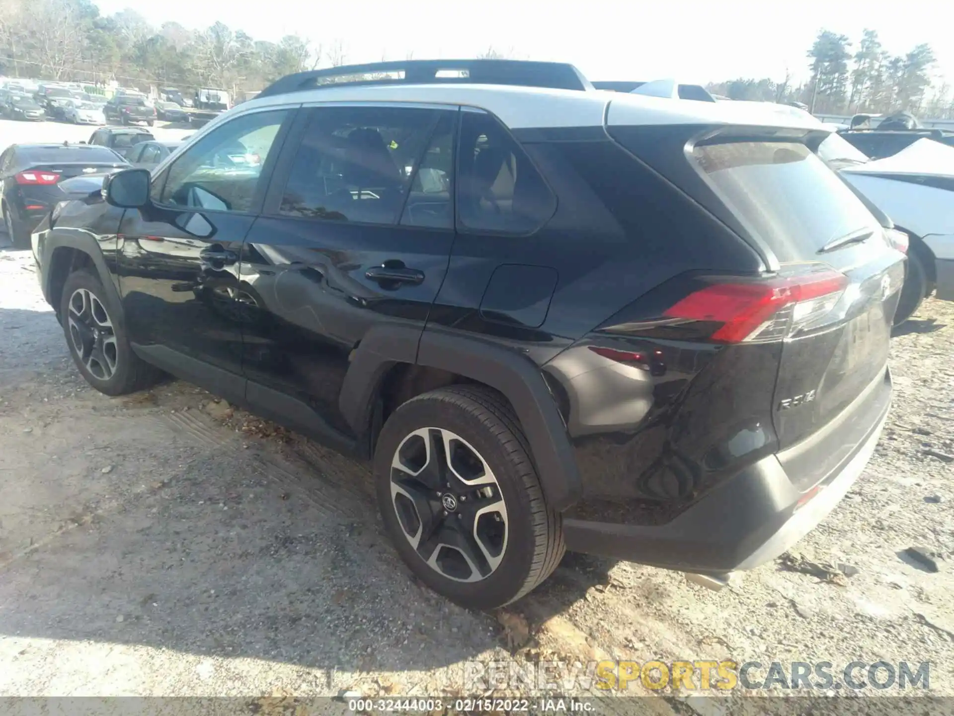 3 Photograph of a damaged car 2T3J1RFV9KW052461 TOYOTA RAV4 2019