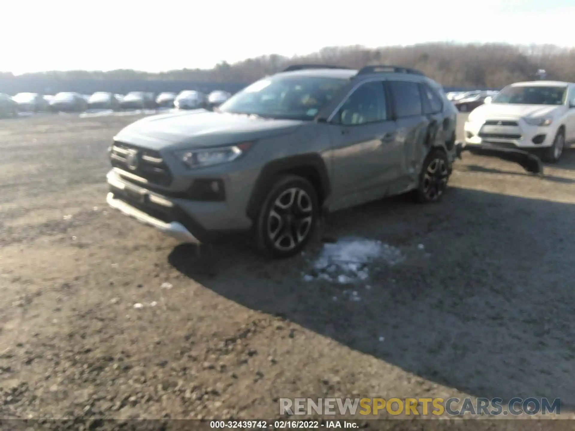 2 Photograph of a damaged car 2T3J1RFV9KW055926 TOYOTA RAV4 2019