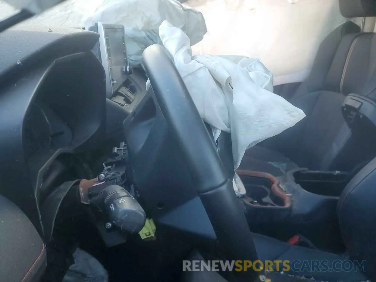 8 Photograph of a damaged car 2T3J1RFVXKC012441 TOYOTA RAV4 2019