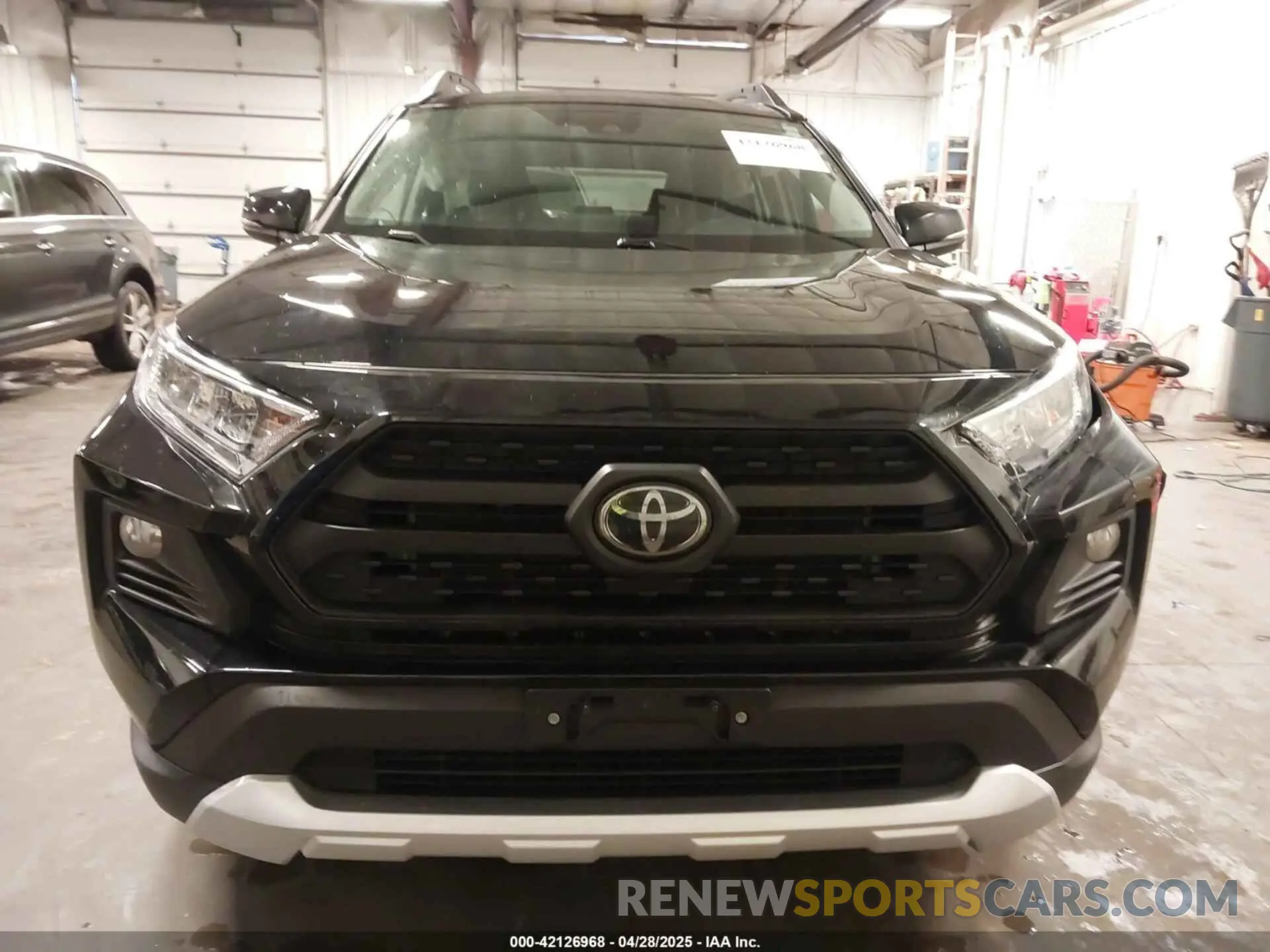 13 Photograph of a damaged car 2T3J1RFVXKC040255 TOYOTA RAV4 2019