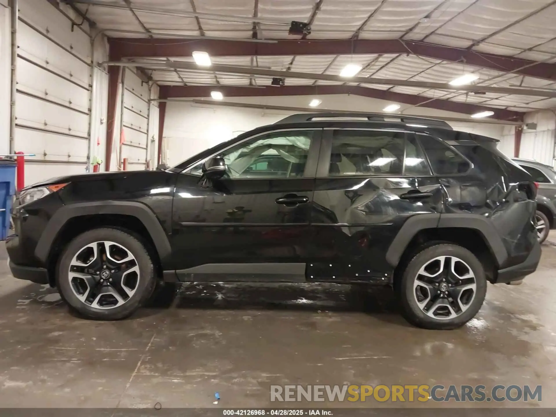 15 Photograph of a damaged car 2T3J1RFVXKC040255 TOYOTA RAV4 2019