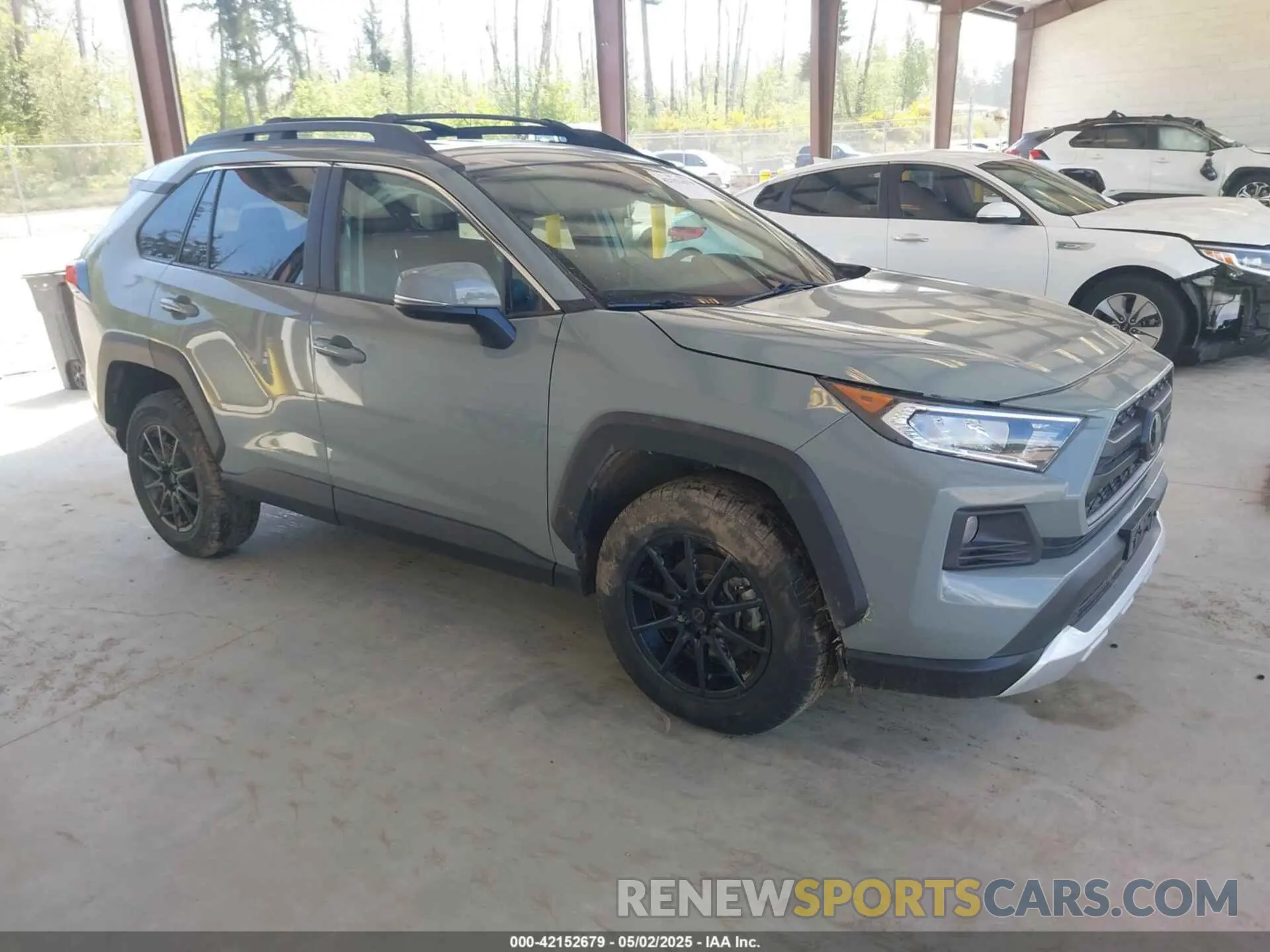 1 Photograph of a damaged car 2T3J1RFVXKW005164 TOYOTA RAV4 2019