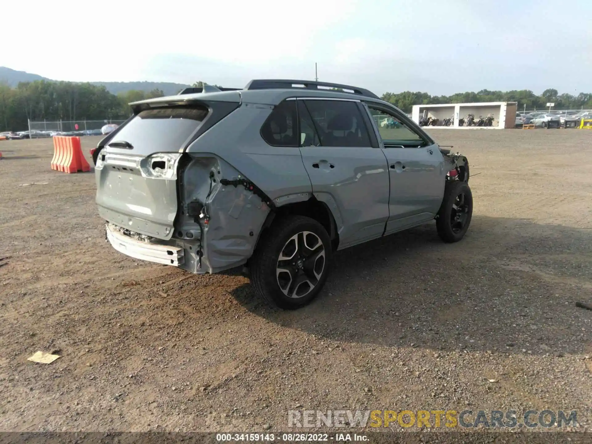 4 Photograph of a damaged car 2T3J1RFVXKW011451 TOYOTA RAV4 2019